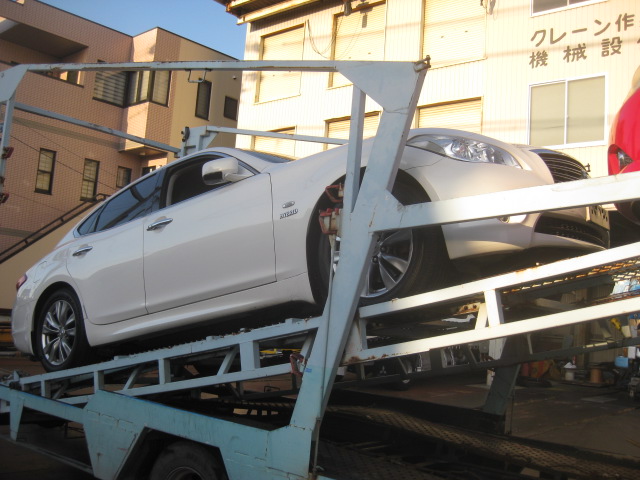 NISSAN　スカイラインを買い取りました。