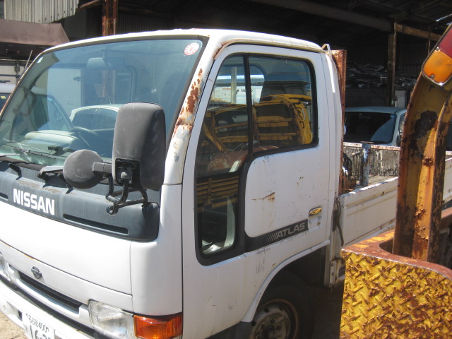 NISSAN　アトラストラックを買い取りました。